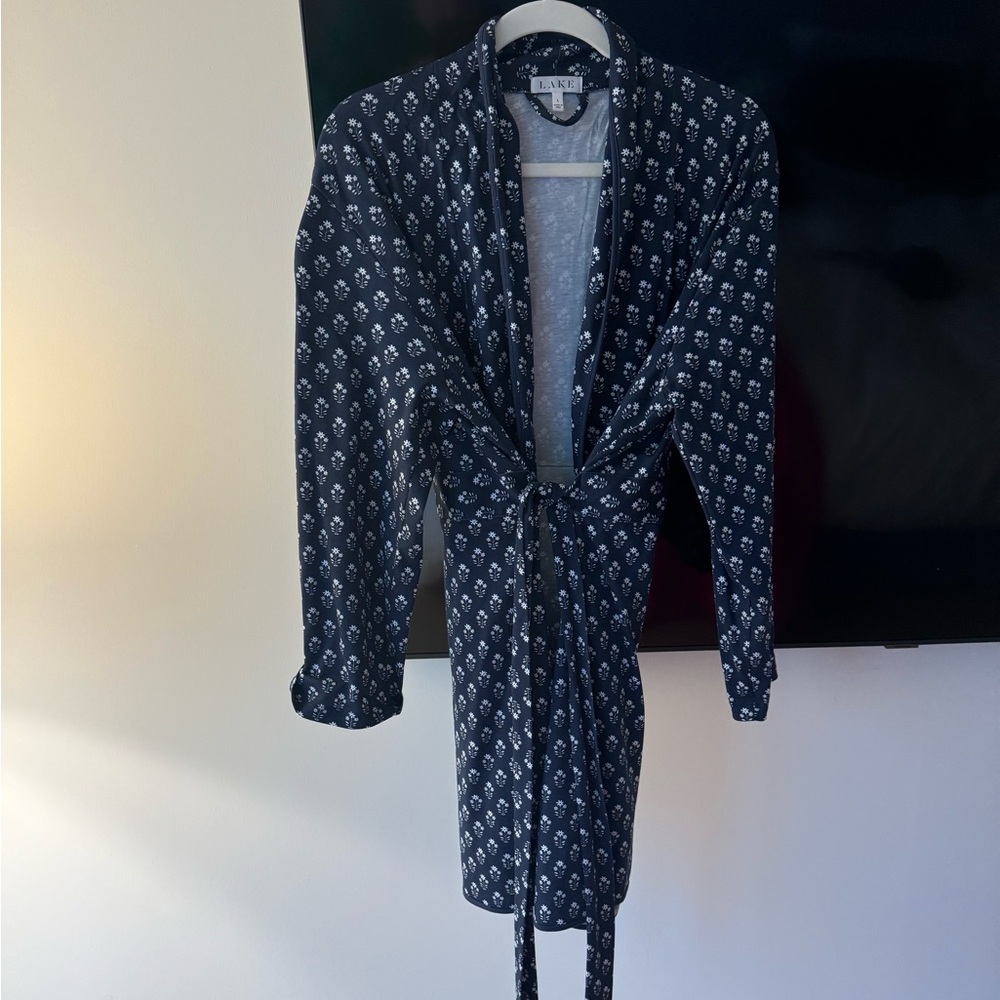 Lake Navy Floral Robe